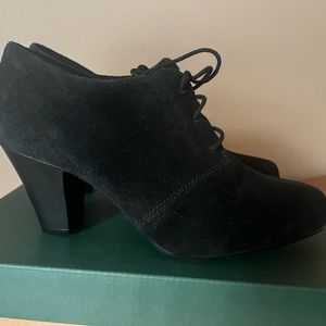 Clarks Bendables Ruby Diamond Black Suede Ankle Boots 8M. New in Box